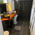 Apartment Singer Vendeghaz
